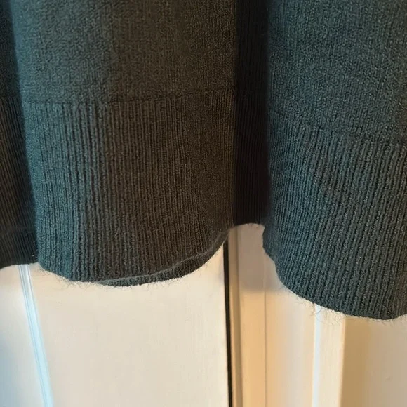 Ladies Croft and barrow sweater - Picture 3 of 3